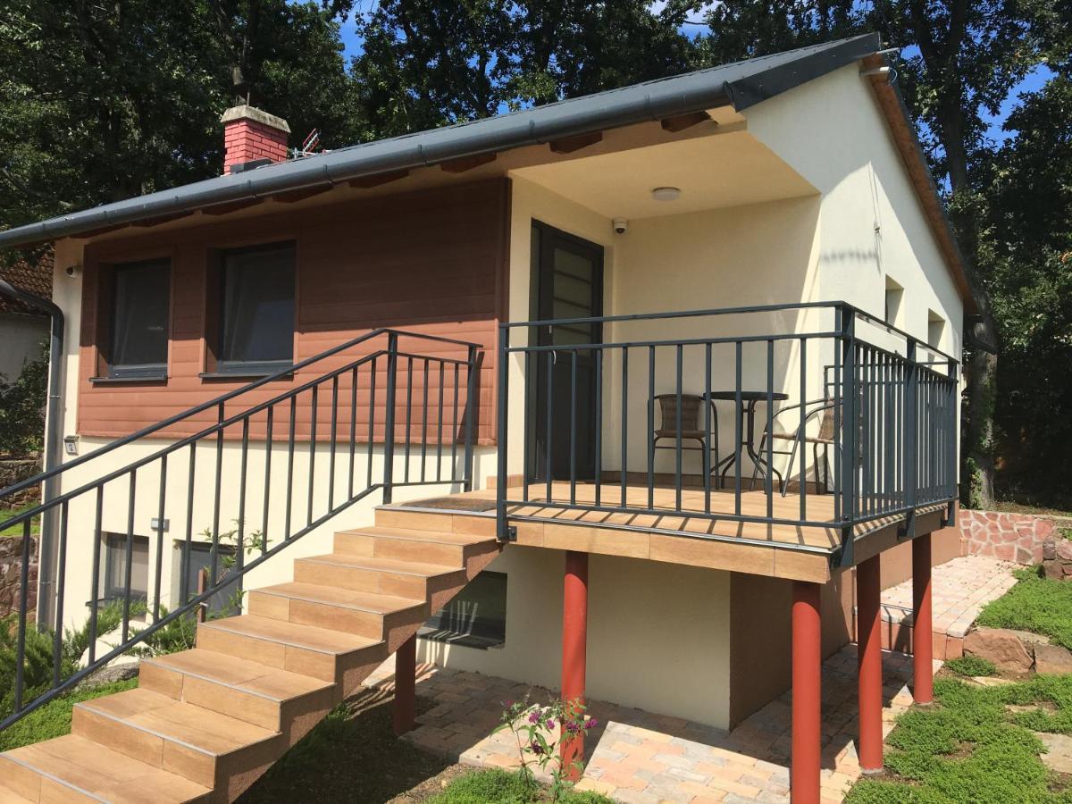 Holiday home Balaton Wellness Tom Cat Nyaralo 1 Wellness Es 1 Gyermekbarat Apartmannal Kovagoors