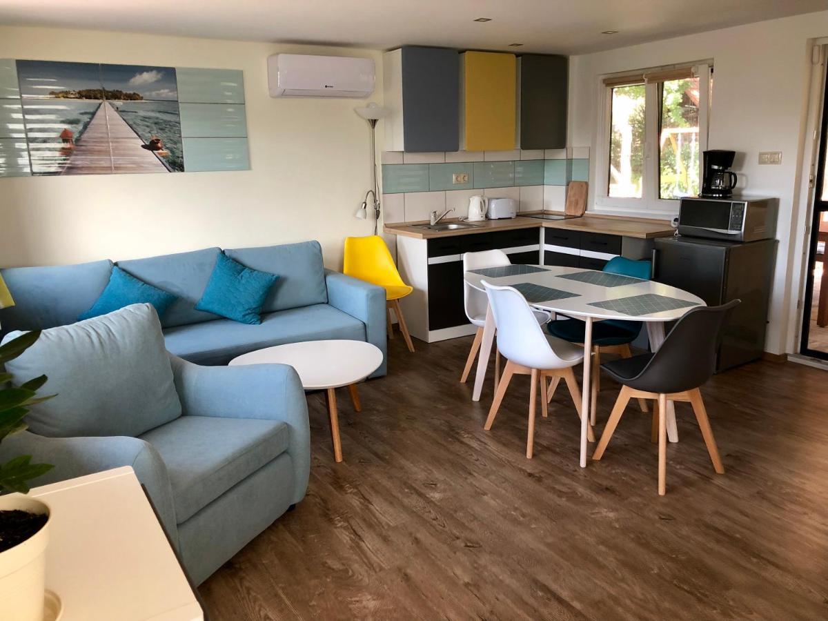 Holiday home Balaton Wellness Tom Cat Nyaralo 1 Wellness Es 1 Gyermekbarat Apartmannal *