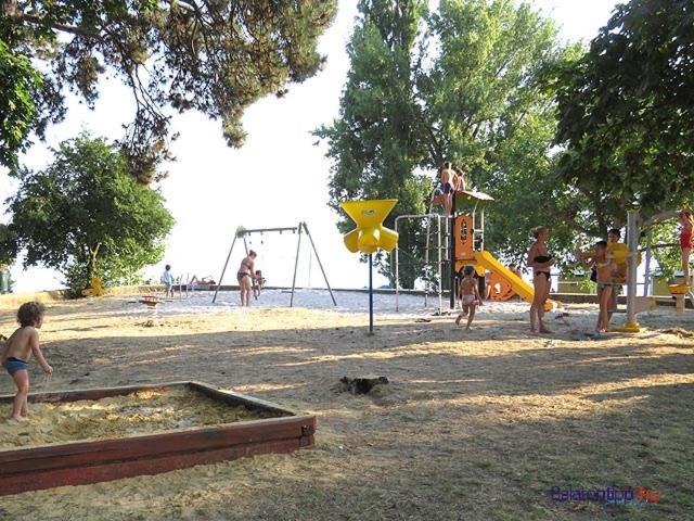 Balaton Wellness Tom Cat Nyaralo 1 Wellness Es 1 Gyermekbarat Apartmannal Kovagoors